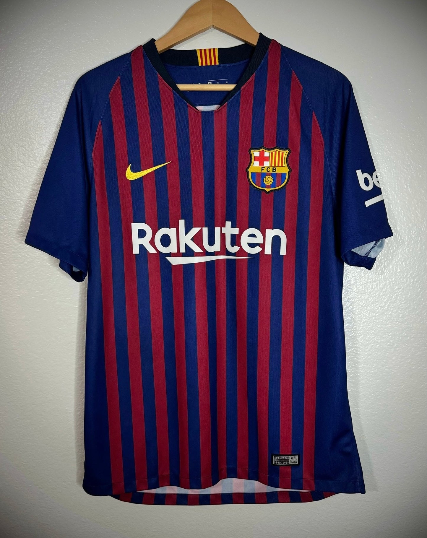 Barcelona 2018/19 Home Lionel Messi Shirt (M)