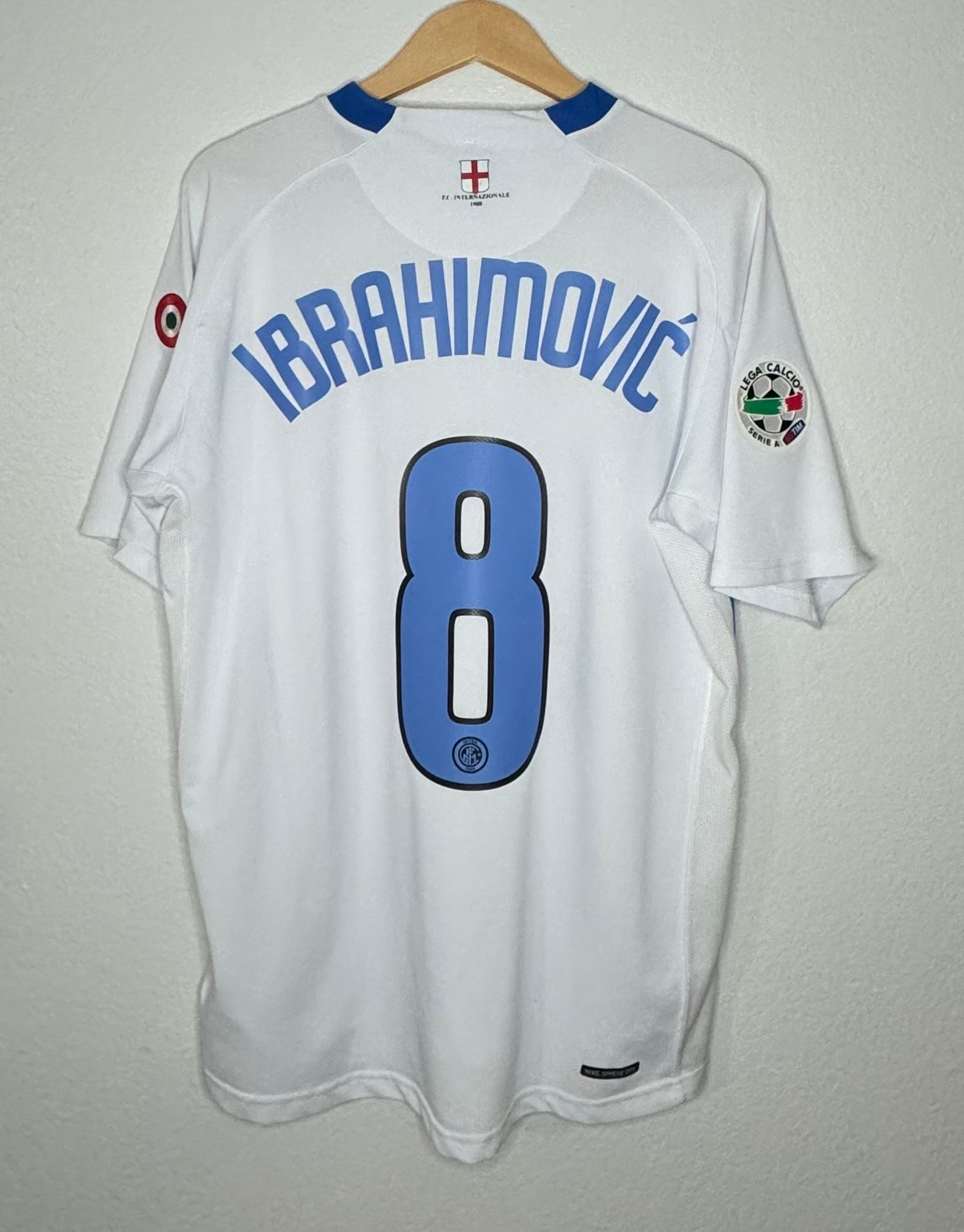 Inter Milan 2006/07 Away Zlatan Ibrahimovic Shirt (L)
