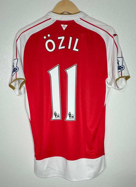 Arsenal 2015/16 Home Mesut Özil Shirt (S)